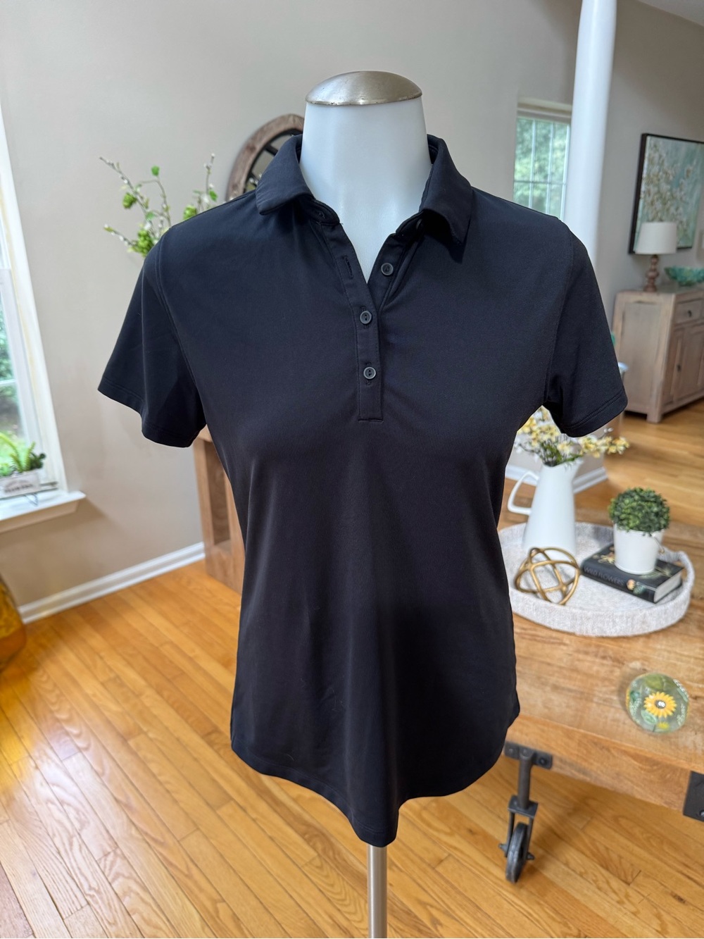 Under Armour Black Short-Sleeve Polo Tee - Women's